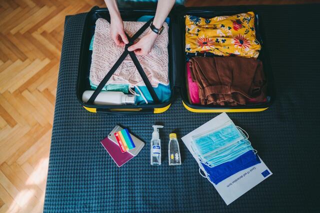 The Ultimate Guide to Travel Essentials for Women: Pack Like a Pro!